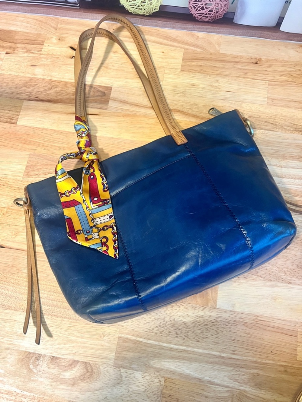 HOBO Cecily Leather Tote Shoulder Bag in Deep Teal Blue with Tan Straps - Picture 11 of 12